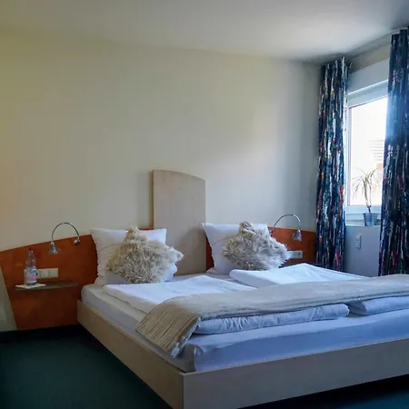 Fraenkischer Hof Garni Hotel Alzenau