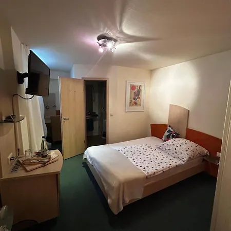 Fraenkischer Hof Garni Hotell Alzenau in Unterfranken
