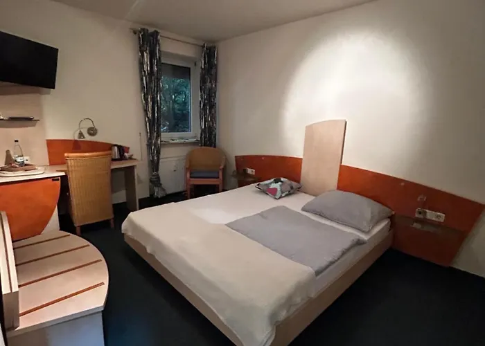 Fraenkischer Hof Garni Hotel *
